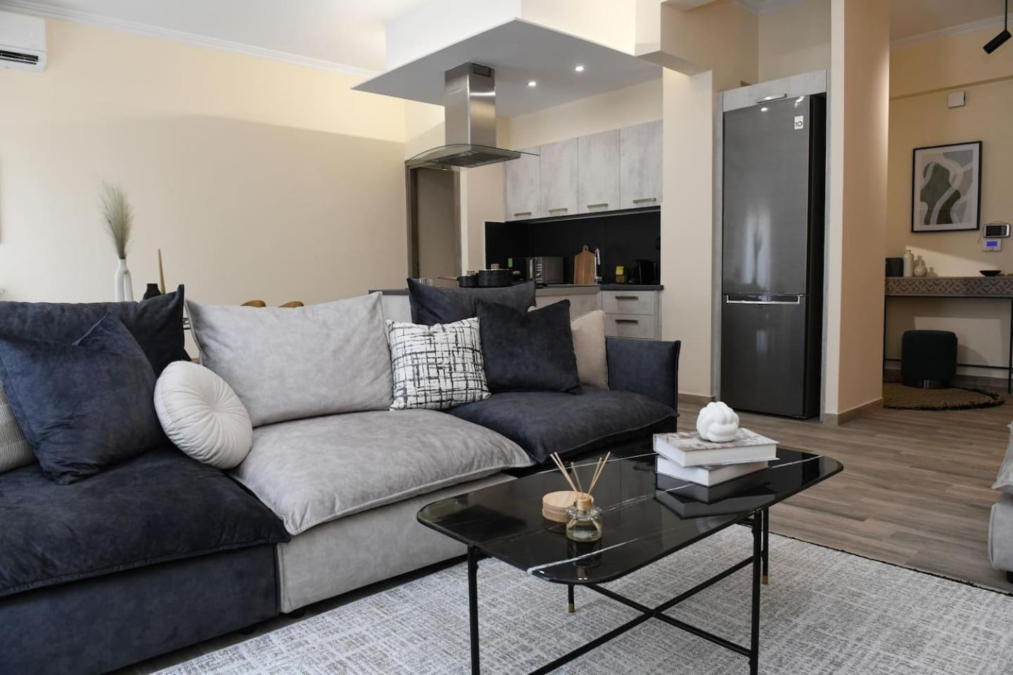 Konstantina Apartment Ateny Zewnętrze zdjęcie